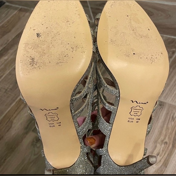 Heels - Picture 5 of 6